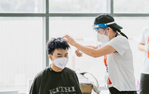 Nghệ sĩ trong mùa dịch: Làm tất cả vì bình yên cho cộng đồng