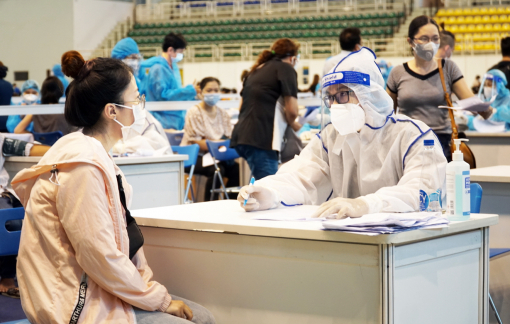 Tiêm vắc xin vừa là quyền lợi, vừa là trách nhiệm của người dân