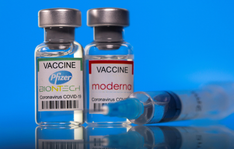 Hai liều vắc xin Pfizer hoặc AstraZeneca có hiệu quả cao trong việc chống lại biến chủng Delta