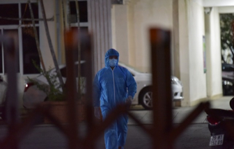 Phong toả Bệnh viện Phổi Hà Nội trong đêm do phát hiện 14 ca dương tính SARS-CoV-2