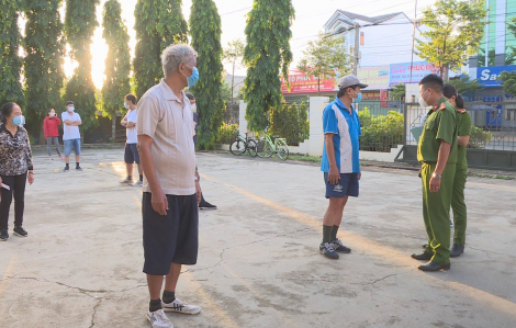 Đắk Lắk: 18 người bị xử phạt vì ra đường tập thể dục
