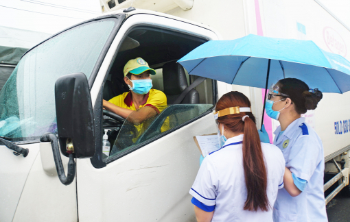 Danh mục "hàng thiết yếu" khiến nhiều địa phương lúng túng, nông sản ùn ứ