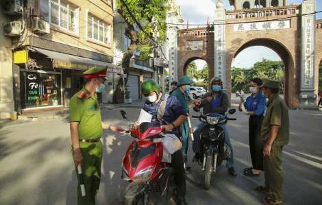 Hà Nội: Lập chốt kiểm soát người ra vào xã, phường
