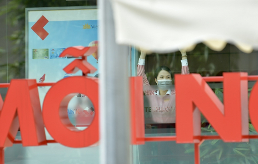 Hà Nội phong tỏa Vincom Bà Triệu, Bình Định nhiều trường hợp "lọt" chốt kiểm dịch