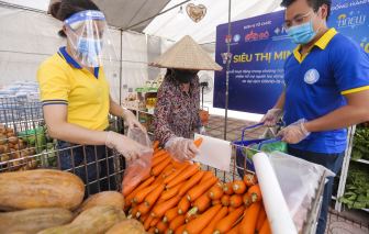 Siêu thị 0 đồng ở Hà Nội, ấm lòng giữa mùa dịch COVID-19