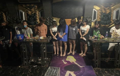 Vĩnh Phúc: Chủ quán karaoke lén phục vụ 19 khách bất chấp lệnh cấm