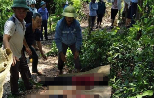 Lên núi hái sim, 3 học sinh rơi xuống khe suối tử vong