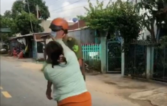 Chồng bị lập biên bản "do ở nhà buồn", vợ xông ra đánh công an