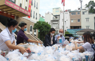 TPHCM thành lập Trung tâm hỗ trợ người dân khó khăn do dịch COVID-19