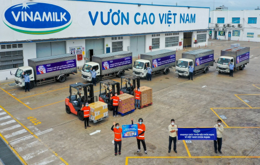 Vinamilk đẩy mạnh hành trình tiếp sức tuyến đầu trong giai đoạn cao điểm chống dịch tại 50 bệnh viện trên cả nước