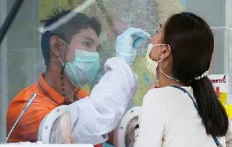 Thái Lan thử nghiệm vắc xin COVID-19 sử dụng qua đường xịt mũi