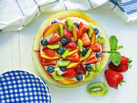 12 gợi ý cho bánh sinh nhật từ trái cây mùa dịch