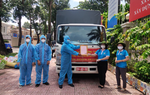 Rau củ quả tiếp tục hỗ trợ thành phố