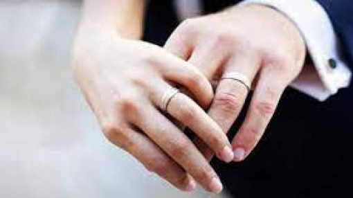 Nam nữ sống chung có vi phạm pháp luật?