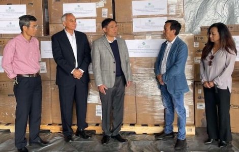 Công ty California Waste Solutions trao tặng Việt Nam 250 máy trợ thở