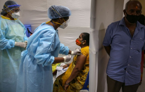 Ấn Độ có thể đón làn sóng COVID-19 mới khủng khiếp nếu không đẩy nhanh tốc độ tiêm vắc xin