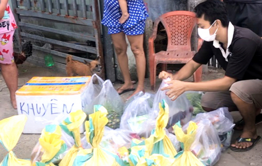 Thắt chặt chi tiêu, dìu nhau qua đại dịch