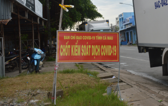 Cà Mau: Thượng úy công an bị đình chỉ công tác vì đi ráy tai trong thời gian giãn cách