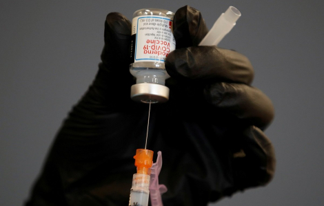 Nhật Bản: Hai người tử vong sau khi tiêm vắc xin, Moderna bị đình chỉ sử dụng