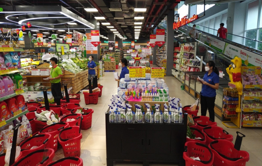 SATRA nỗ lực phối hợp cùng chính quyền đưa hàng tới người dân