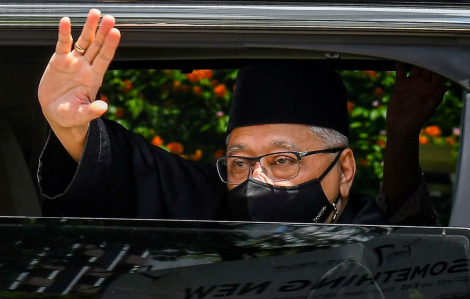 Thủ tướng Malaysia bị cách ly sau khi tiếp xúc với bệnh nhân COVID-19
