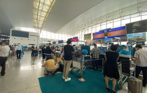 Chuyến bay đầu tiên từ Hà Nội đi London bằng hộ chiếu sức khoẻ điện tử