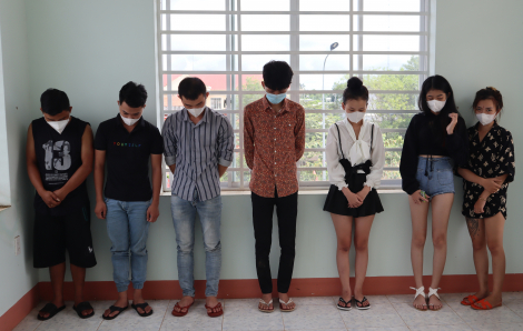 Bình Phước: Bất chấp dịch bệnh, 7 thanh niên tụ tập sử dụng ma túy