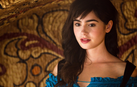 Ảnh cưới đẹp như cổ tích của Lily Collins