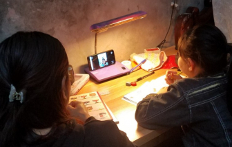 Ngành Giáo dục và Bưu điện ủng hộ 1-5 ngày lương để mang “Sóng và máy tính cho em”