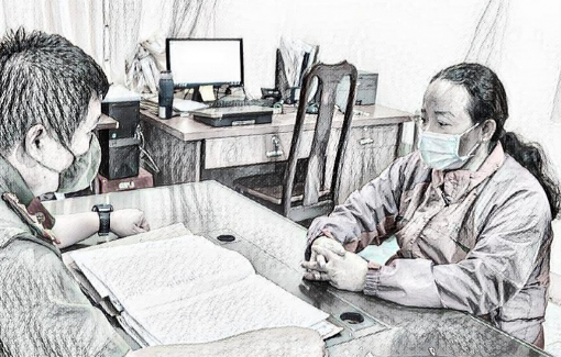 Người phụ nữ giấu ma túy vào cốp xe máy rồi báo công an bắt chồng