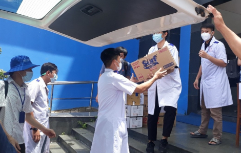 600 sinh viên Trường đại học Y dược Cần Thơ ‘hành quân’ xuống Kiên Giang chống dịch