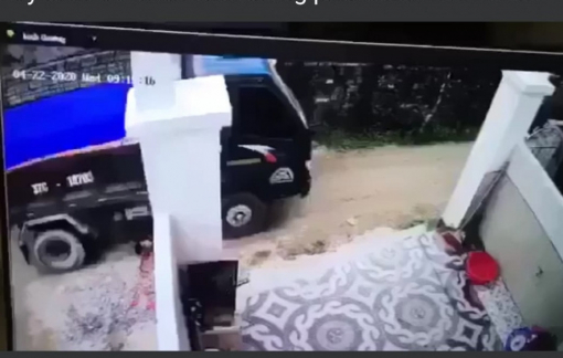 Bố vô tình cán chết con trai 17 tháng tuổi khi lùi ô tô vào nhà