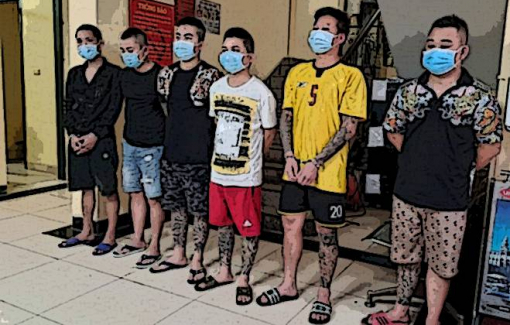 Triệt phá ổ nhóm cho vay nặng lãi, ném mắm tôm vào nhà con nợ