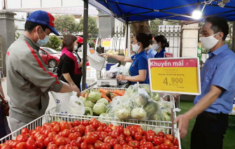 Thủ tướng đề nghị hướng dẫn cụ thể cho người tiêm 2 mũi vắc xin được đi lại