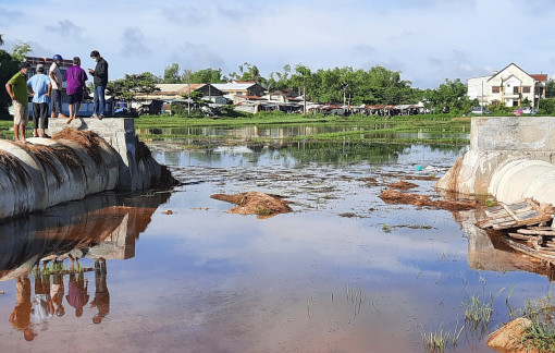 Quảng Nam: Dự án bất động sản mọc lên, nhà cửa, ruộng vườn của dân thành "hầm" chứa nước