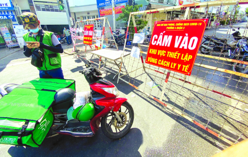 Shipper tại TPHCM được tự xét nghiệm COVID-19