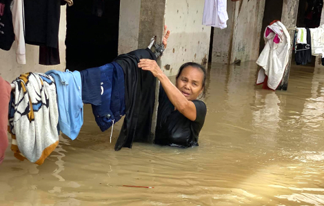 Nhiều người dân vùng lũ Nghệ An “trắng tay” sau trận mưa lớn nhất 25 năm qua