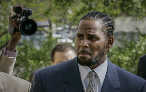 Ca sĩ R Kelly bị kết tội lừa đảo và mua bán tình dục