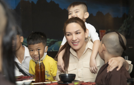 Ai sẽ lo cho các con của ca sĩ Phi Nhung?