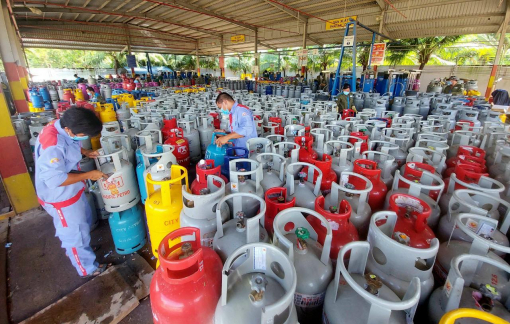 Giá gas bán lẻ tăng mạnh từ 1/10