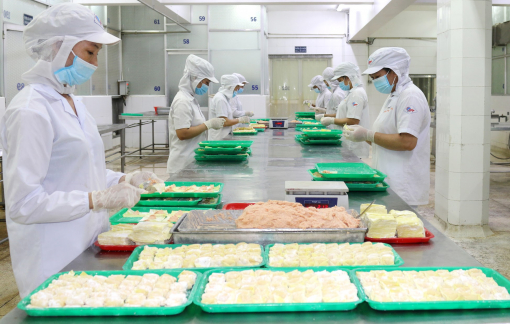 Tạo điều kiện để người lao động yên tâm ở lại và trở lại TP làm việc sau đại dịch