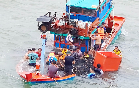 Kiên Giang: Một tàu cá bị cày neo, va vào ghềnh đá chìm ngoài biển