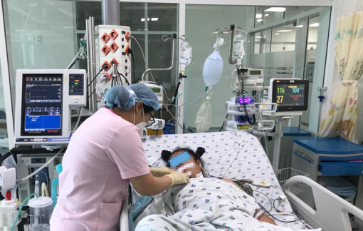 Cứu bé gái 14 tuổi uống thuốc trừ sâu tự tử nghi giận bạn
