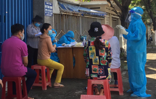 Nha Trang phát hiện 2 ca mới trong cộng đồng, số người nhiễm ở Sóc Trăng tăng nhanh qua xét nghiệm người về quê