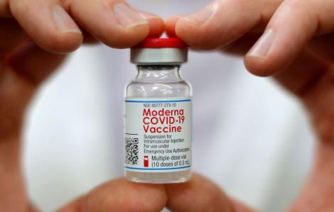 Vì sao các nước châu Âu tạm ngưng tiêm vắc xin Moderna cho các nhóm nhỏ tuổi?