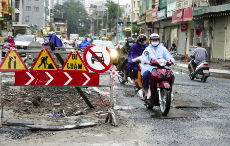 Hà Nội: "Con đường đau khổ" dài hơn 400m, thi công 3 năm chưa xong