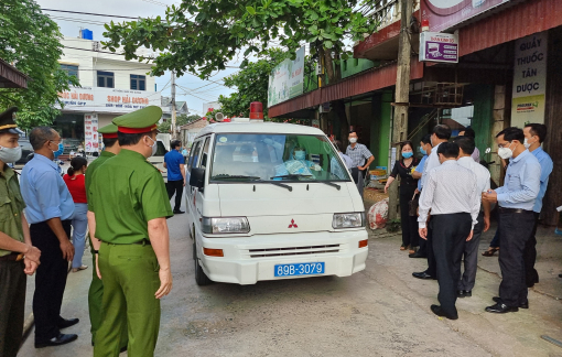 Ban hành quy định tạm thời “thích ứng an toàn” với dịch COVID- 19