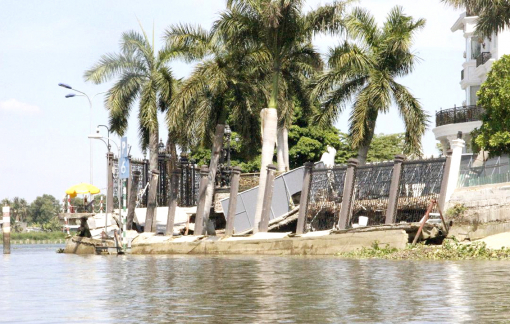 Mùa mưa bão, lo lắng trước các công trình phòng, chống thiên tai đang “đứng hình”