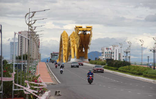 Đà Nẵng cho bán hàng ăn tại chỗ từ 16/10