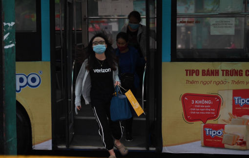 Hà Nội: Xe buýt vắng khách do học sinh, sinh viên chưa quay lại trường